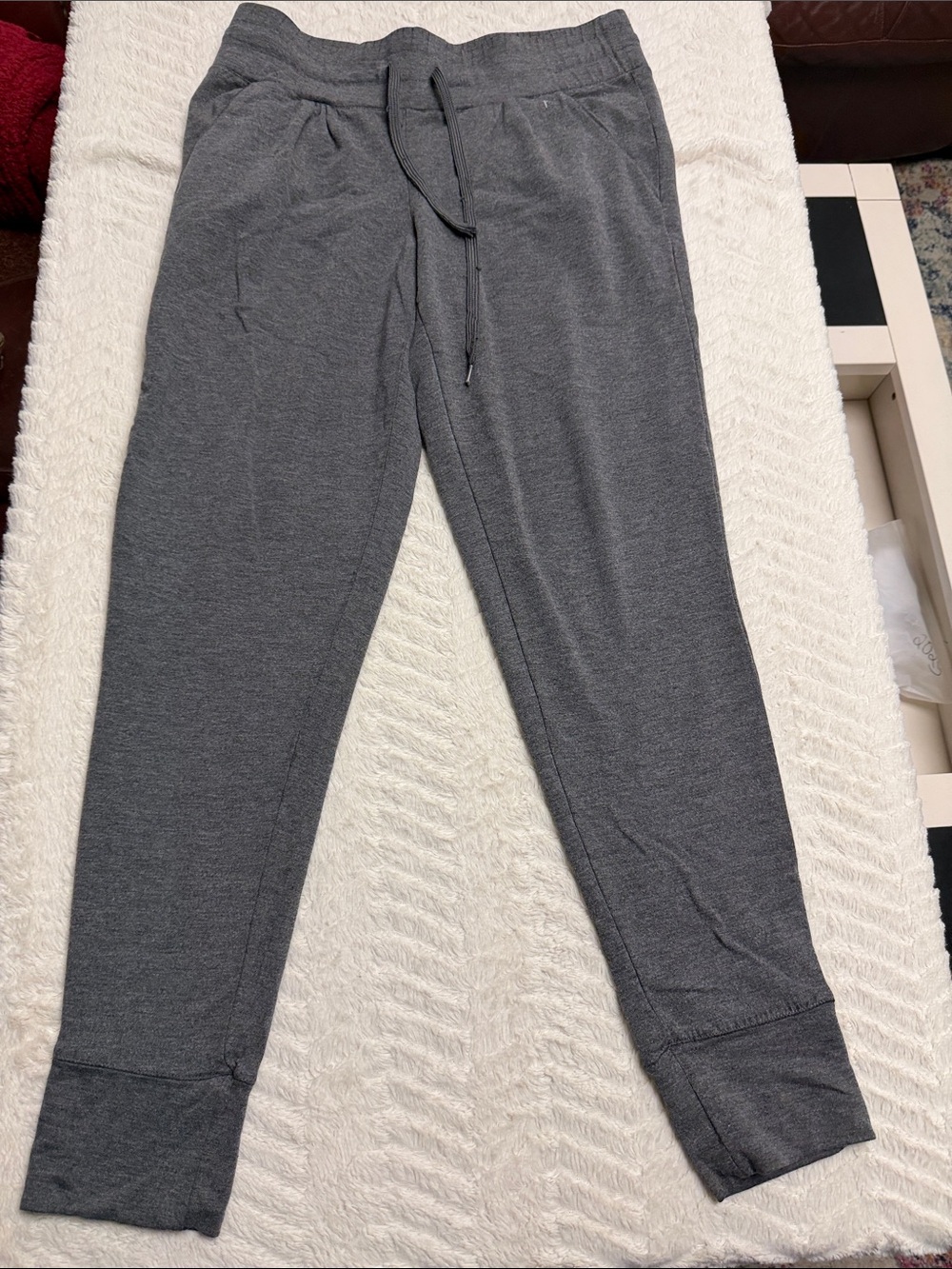 Danskin Now  light weight cuffed leg  drawstring gray sweat pants M, 8/10